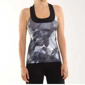 Lululemon scoop neck BlackWhite Coal Tinted Canvas